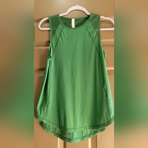 Lululemon Size 6 Sculpt Tank Top in Everglade Green Classic Fit NWOT - Picture 4 of 9
